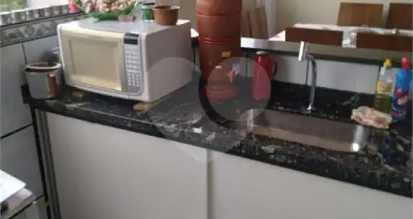 Casa com 2 quartos à venda na Rua Nubia Maria Silva da Costa, 16, Bandeiras, Osasco