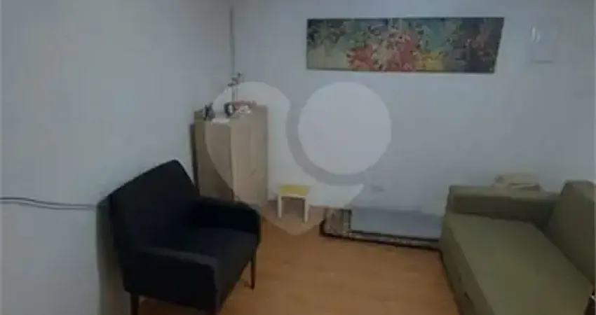 Casa com 3 quartos à venda na Rua Jaboticabal, 791, Vila Bertioga, São Paulo