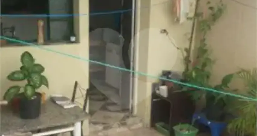 Casa com 2 quartos à venda na Rua Montegolfier Barbieri, 141, Vila Cruz das Almas, São Paulo