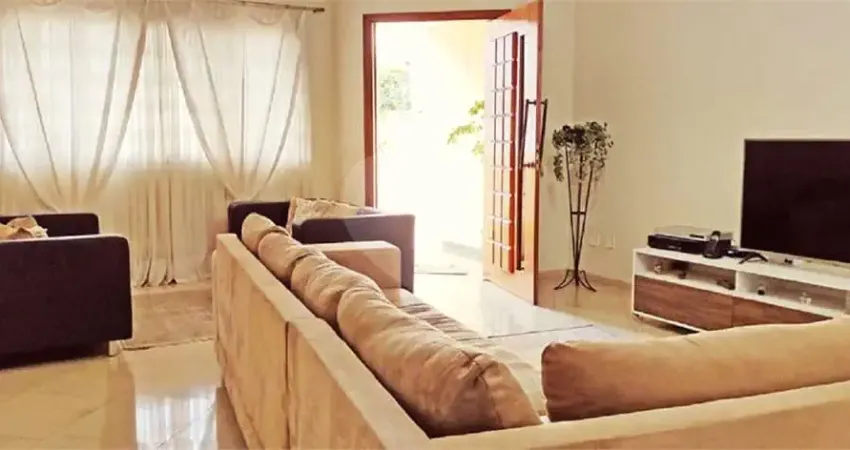 Casa com 3 quartos à venda na Rua Amazonita, 47, Vila América, São Paulo