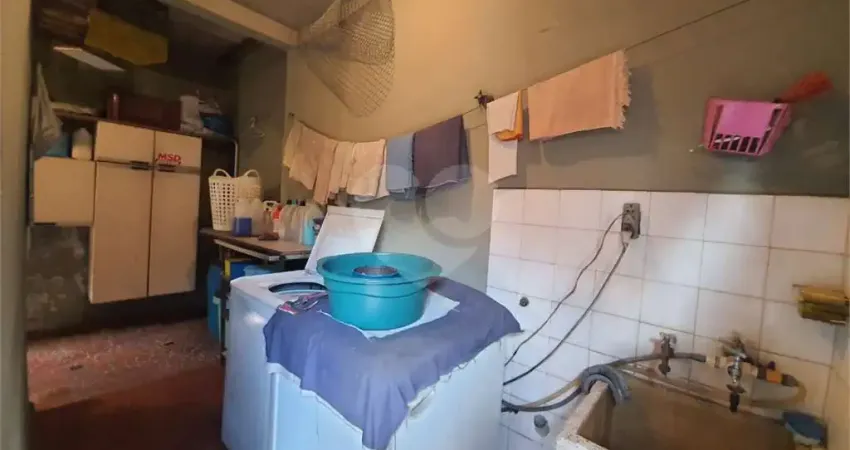 Casa com 3 quartos à venda na Rua Diogo Antônio Feijó, 677, Km 18, Osasco