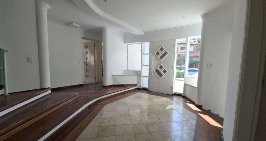 Casa em condomínio fechado com 4 quartos à venda na Alameda Londrina, 151, Alphaville, Santana de Parnaíba