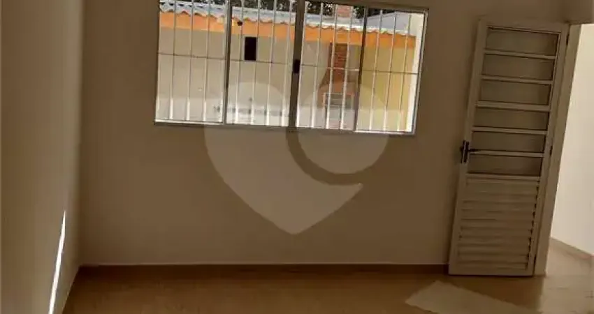Casa com 3 quartos à venda na Rua Paulo Augusto Senhorini Júnior, 32, Cidade Jardim, Mogi das Cruzes
