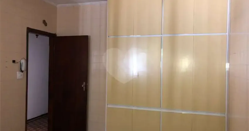 Casa com 3 quartos à venda na Rua Enótria, 167, Vila Mazzei, São Paulo