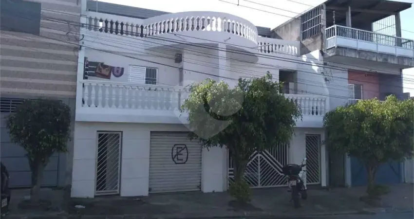 Casa com 3 quartos à venda na Rua Cachoeira do Sul, 283, Jardim Jacy, Guarulhos