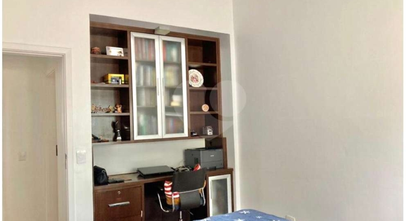 Casa em condomínio fechado com 5 quartos à venda na Alameda das Margaridas, 430, Alphaville, Santana de Parnaíba