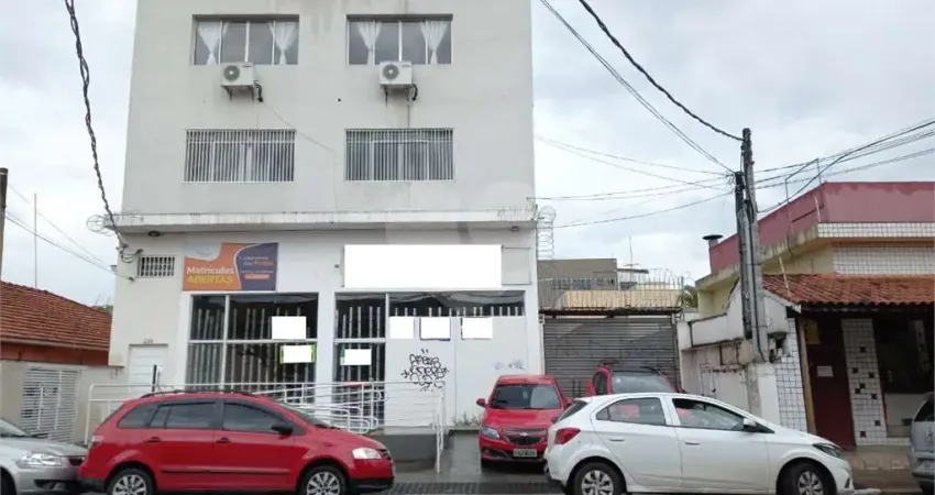 Prédio para alugar na Rua Treze de Maio, 453, Vila Galvão, Guarulhos