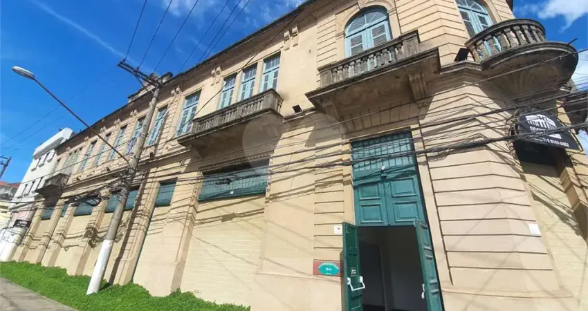 Apartamento para alugar na Rua José Ricardo, 27, Centro, Santos