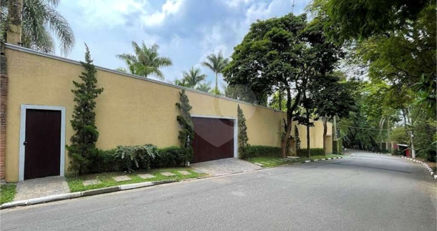 Casa com 4 quartos à venda na Rua São João, 691, Vila Santo Antônio, Cotia