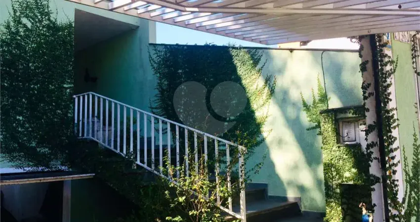 Casa com 3 quartos à venda na Rua Fructuoso Viana, 136, Horto Florestal, São Paulo