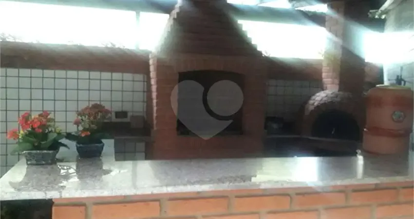 Casa com 3 quartos à venda na Rua José de Albuquerque Medeiros, 705, Água Fria, São Paulo