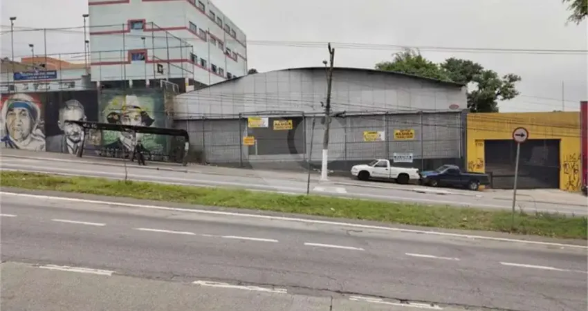 Prédio para alugar na Avenida Senador Teotônio Vilela, 1657, Cidade Dutra, São Paulo