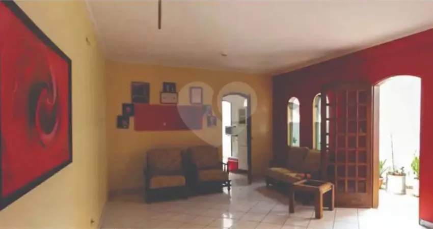 Casa com 3 quartos à venda na Praça Josafhat Filho, 168, Santa Teresinha, São Paulo