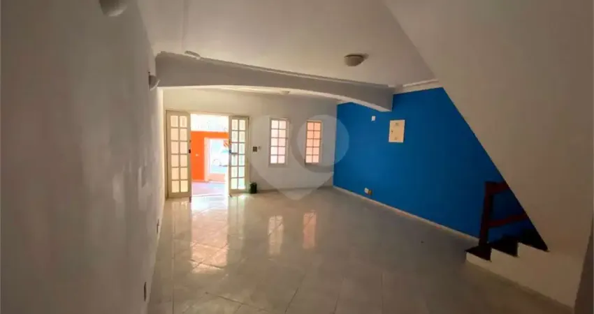 Casa com 2 quartos à venda na Rua Araújo Guimarães, 10, Jardim Monte Alegre, São Paulo