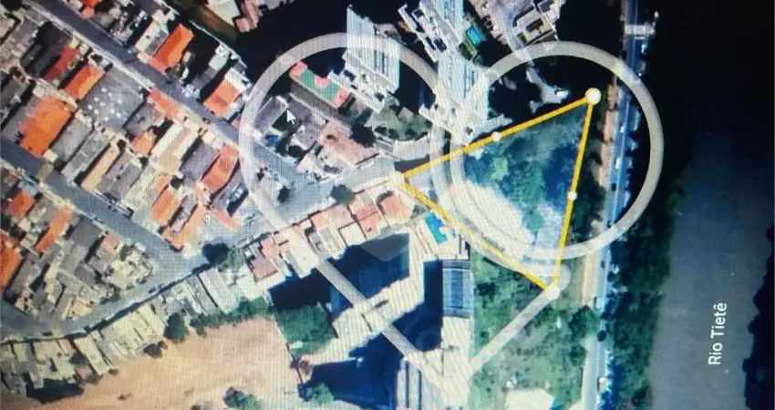 Terreno à venda na Rua Sol, 278, Jardim Tupanci, Barueri