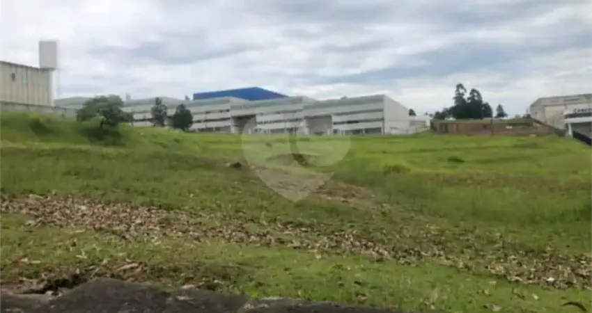 Terreno à venda na Alameda África, 34, Tamboré, Santana de Parnaíba