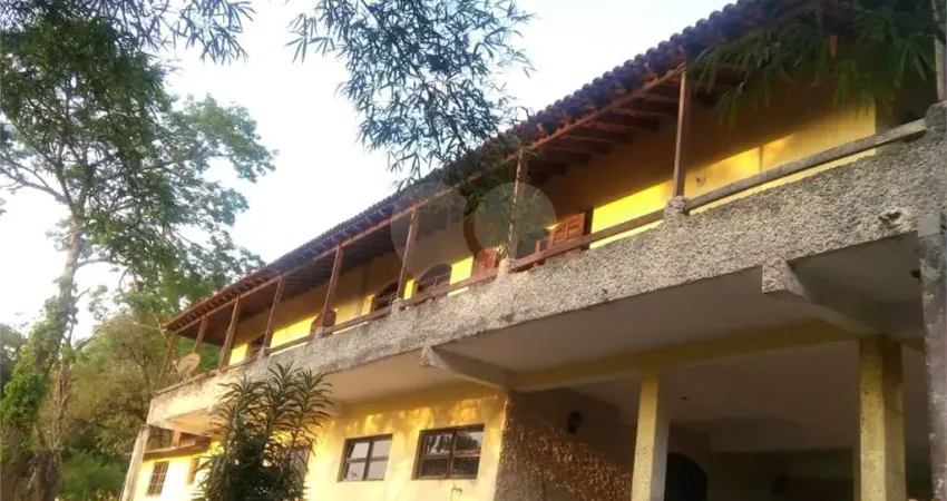 Chácara / sítio com 4 quartos à venda na Rua Pedro Luiz Alencastro Gasparetto, 1, Centro, Mogi das Cruzes