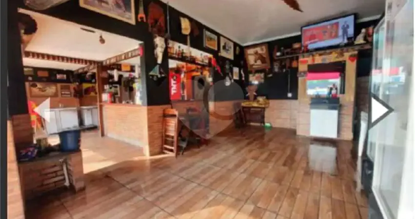 Casa à venda na Avenida Antônio de Salles Penteado, 119, Jardim Taboão, São Paulo