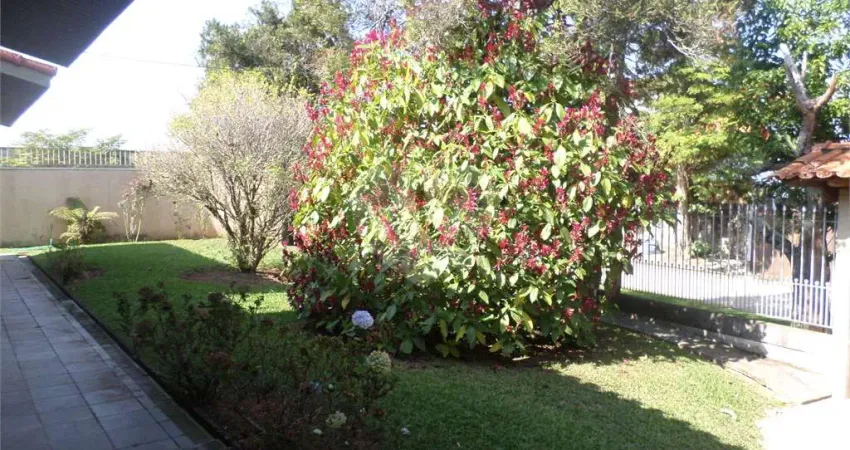 Casa com 4 quartos à venda na Rua Magé, 28, Vila Diva, Carapicuíba
