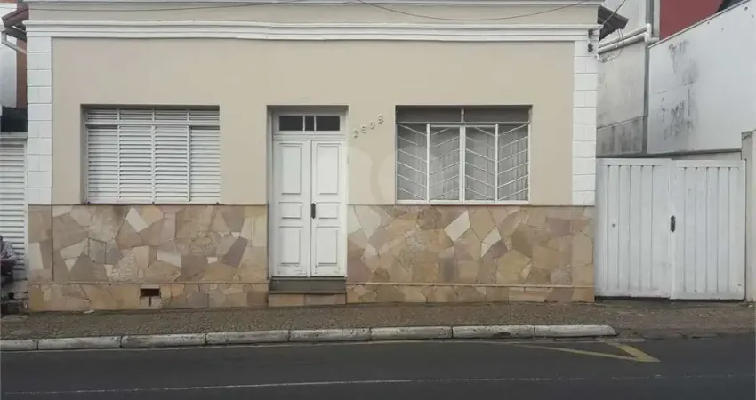 Casa com 3 quartos à venda na Avenida São Carlos, 2608, Centro, São Carlos