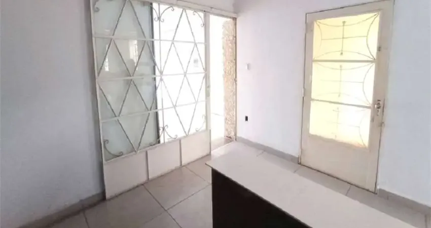 Casa com 2 quartos à venda na Avenida Sallum, 887, Vila Prado, São Carlos
