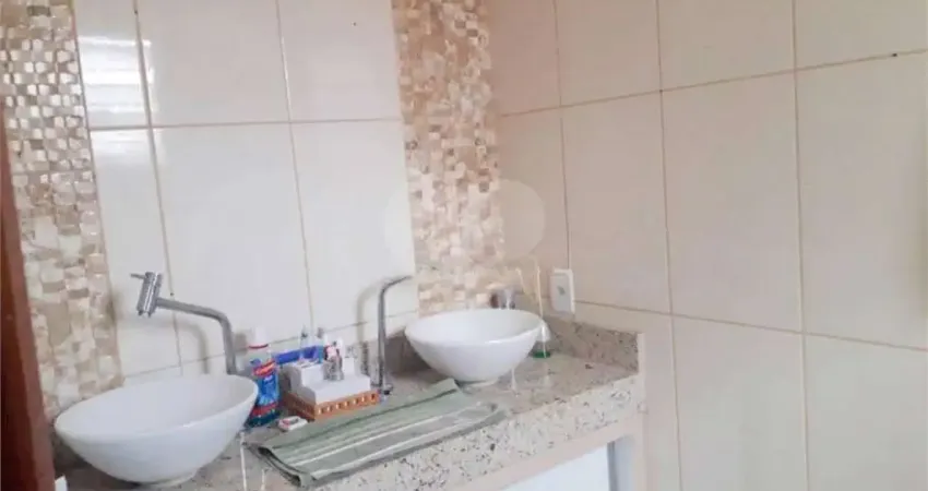 Casa com 3 quartos à venda na Rua Miguel de Almeida, 54, Imirim, São Paulo