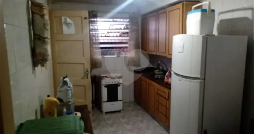 Casa com 3 quartos à venda na Rua Alfredo Albertini, 307, Marapé, Santos