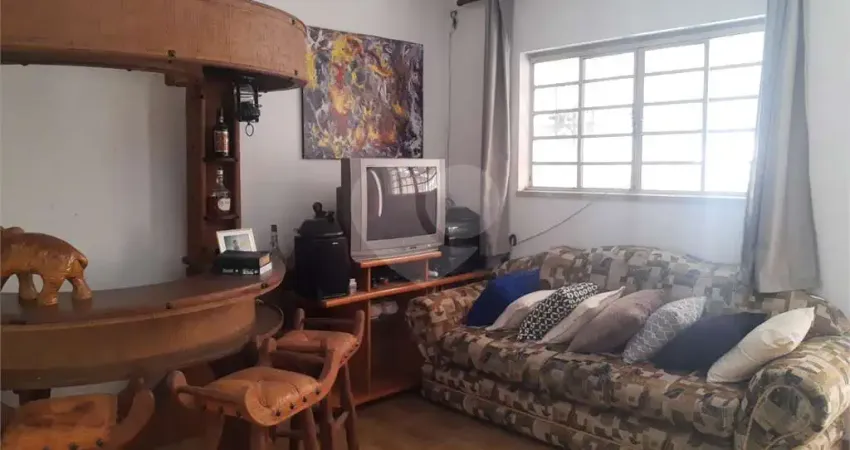 Casa com 3 quartos à venda na Rua Nair Ferraz de Mesquita, 60, Jardim Monte Kemel, São Paulo