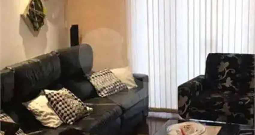 Casa com 3 quartos à venda na Rua Antônio de Paiva Azevedo, 109, Parque Tomas Saraiva, São Paulo