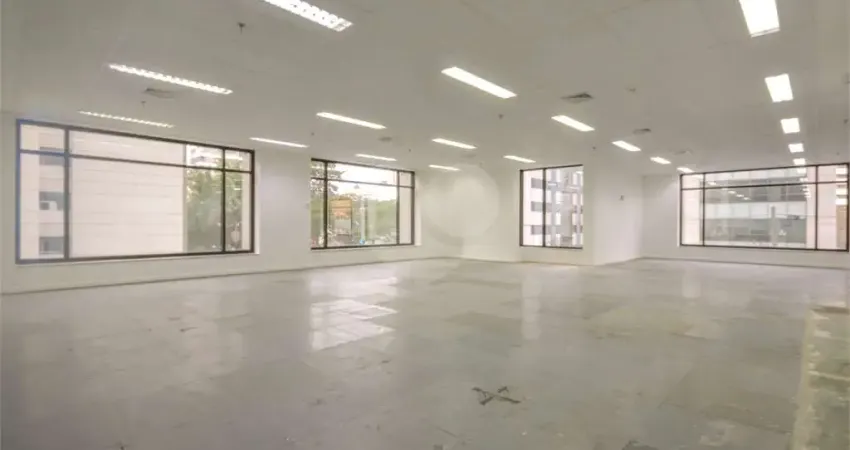 Sala comercial para alugar na Avenida Ibirapuera, 2332, Indianópolis, São Paulo