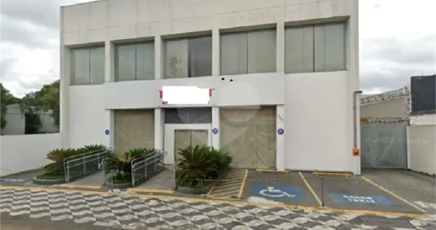 Prédio para alugar na Avenida de Pinedo, 289, Socorro, São Paulo