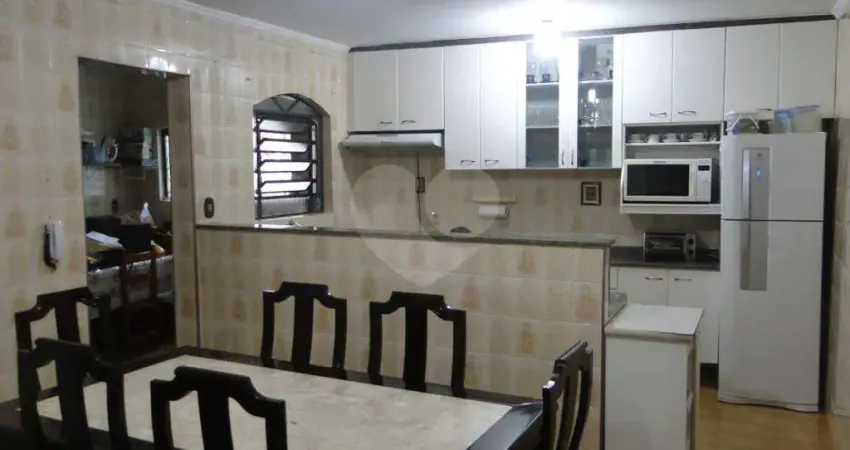 Casa com 3 quartos à venda na Rua Nina Rodrigues, 253, Ayrosa, Osasco