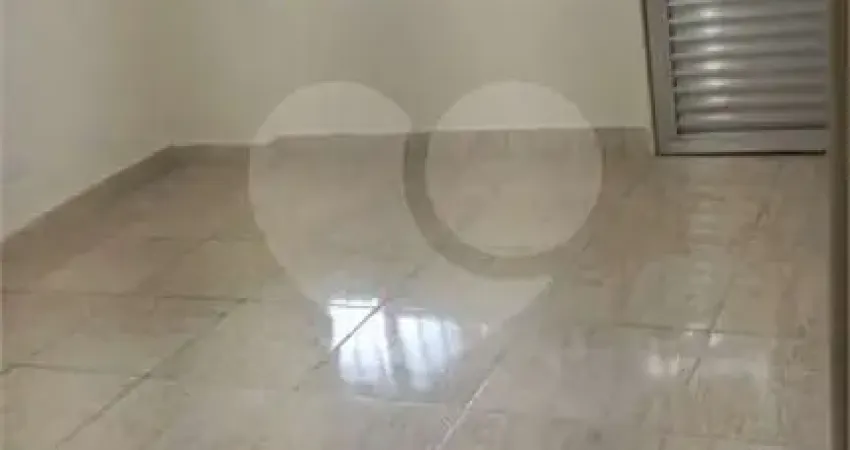 Casa com 3 quartos à venda na Rua Costa Barros, 1391, Sítio Pinheirinho, São Paulo