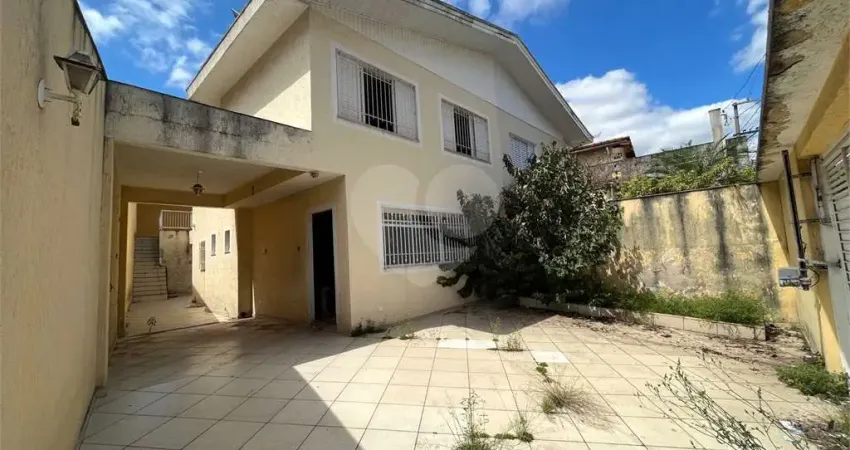 Casa com 3 quartos à venda na Rua Maria Roque, 296, Imirim, São Paulo