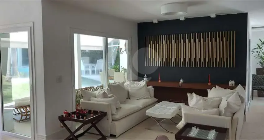 Casa em condomínio fechado com 4 quartos à venda na Avenida Bom Pastor, 1010, Alphaville, Santana de Parnaíba