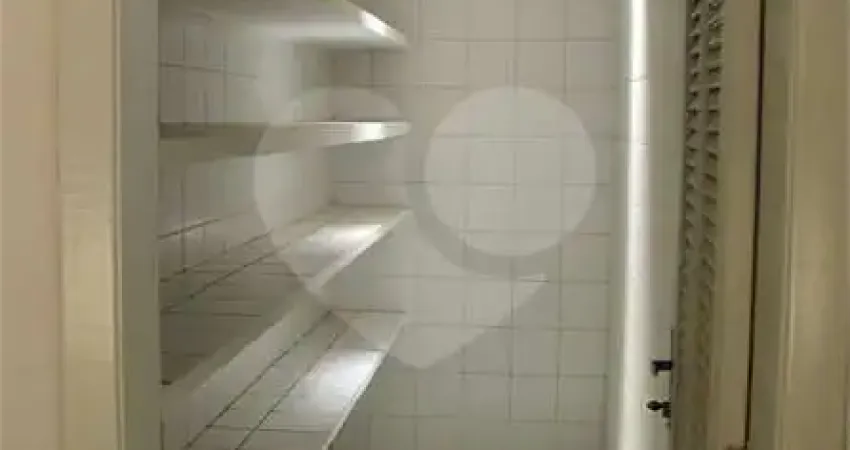 Casa em condomínio fechado com 4 quartos à venda na Alameda Alemanha, 274, Residencial Euroville, Carapicuíba