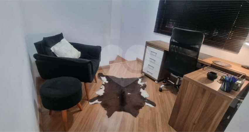 Casa em condomínio fechado com 3 quartos à venda na Rua Romelândia, 485, Jardim Ana Estela, Carapicuíba