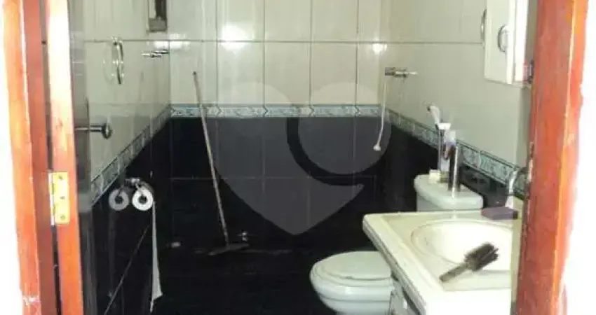 Casa com 3 quartos à venda na Rua Agenor Domingues de Siqueira, 109, Km 18, Osasco