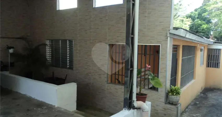 Casa com 3 quartos à venda na Rua Agenor Domingues de Siqueira, 109, Km 18, Osasco