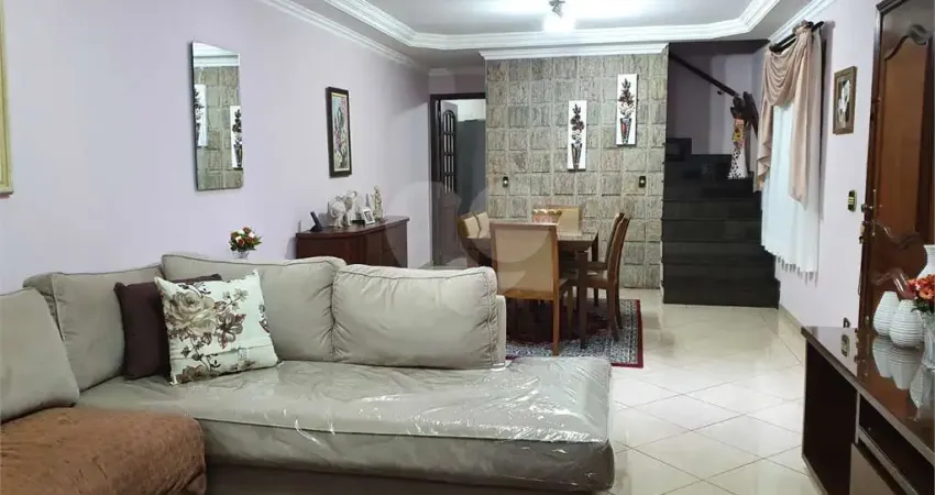 Casa com 3 quartos à venda na Rua Walter Pereira Correia, 216, Jardim Cliper, São Paulo