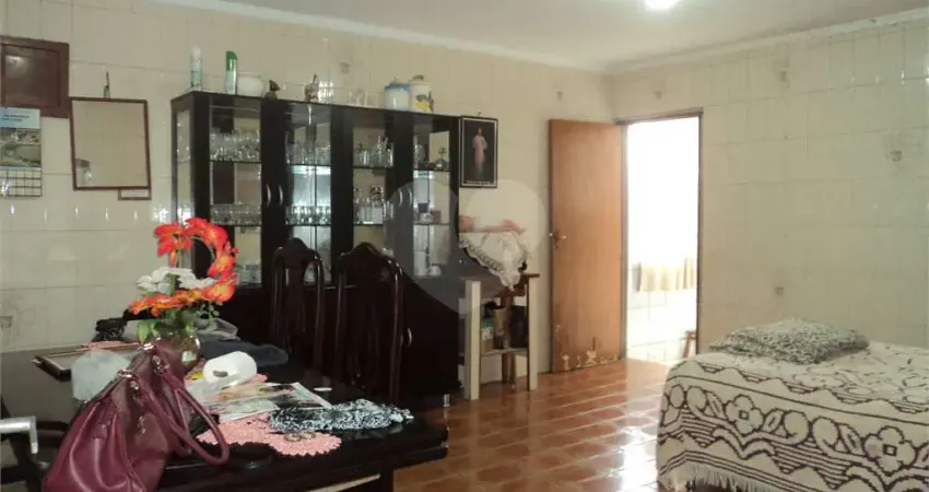 Casa com 3 quartos à venda na Rua Antônio Zanco, 46, Km 18, Osasco