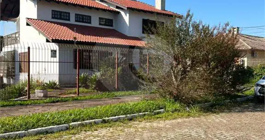 Casa com 3 quartos à venda na Rua Monsenhor Leopoldo Neis, 493, Dom Feliciano, Gravataí