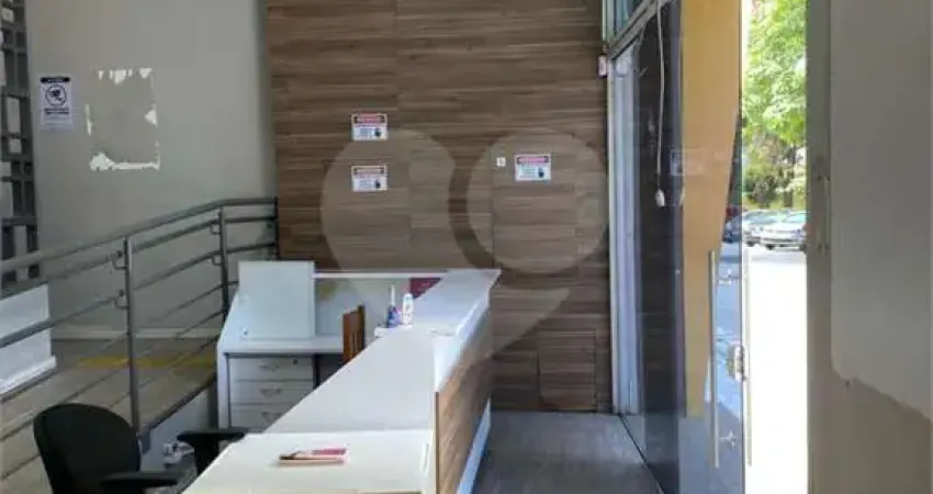 Prédio para alugar na Rua Gil de Oliveira, 91, Chácara Seis de Outubro, São Paulo