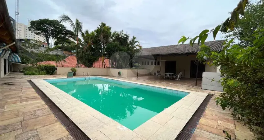 Casa com 4 quartos à venda na Rua Nursia, 214, Jardim São Bento, São Paulo