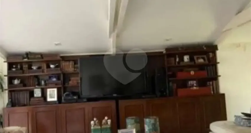 Casa com 4 quartos à venda na Rua Sebastião Cabot, 464, Jardim Guedala, São Paulo