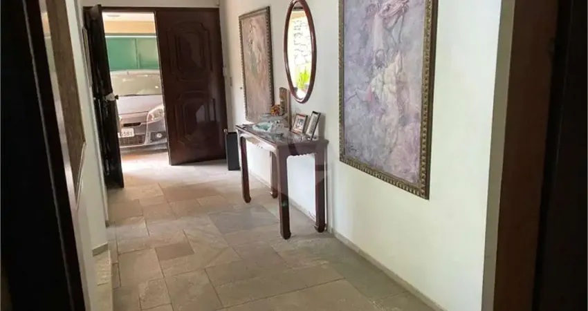 Casa com 4 quartos à venda na Rua Chiquinha Rodrigues, 306, Caxingui, São Paulo