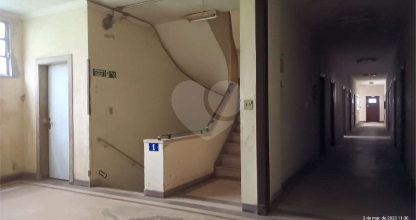 Prédio para alugar na Rua Riachuelo, 42, Centro, Santos