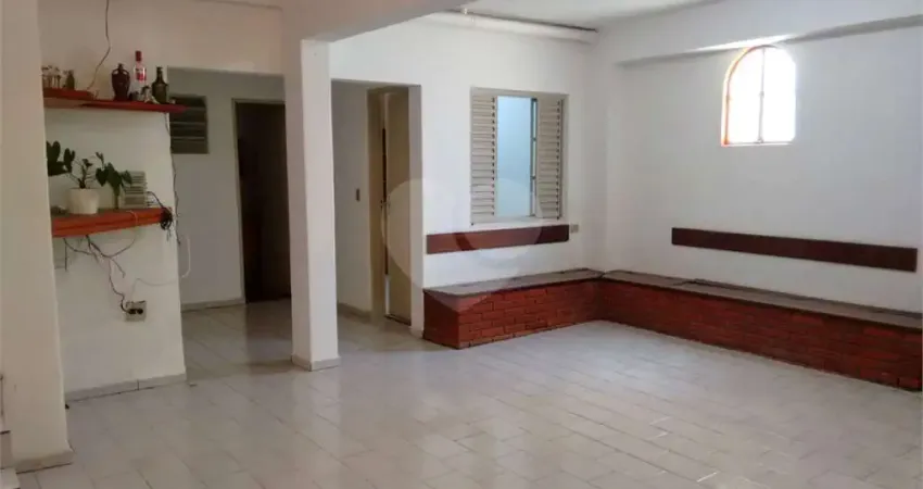 Casa com 3 quartos à venda na Rua Parnamirim, 159, Jaguaré, São Paulo