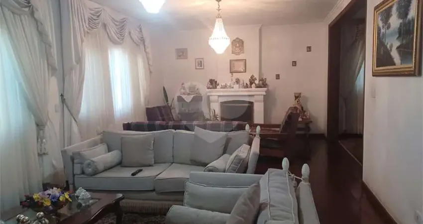 Casa com 3 quartos à venda na Avenida Francisco Conde, 622, Vila Rosália, Guarulhos