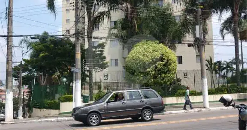 Apartamento para alugar na Avenida José Joaquim Seabra, 542, Jardim Ivana, São Paulo